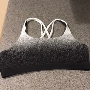 Lululemon sports bra Size 12